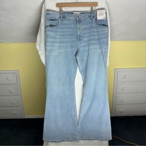NWT Abercrombie & Fitch Jeans Flare Ultra High Rise Size 22 Denim Bellbottom NEW